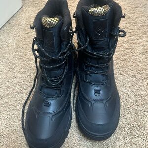 Columbia snow boots